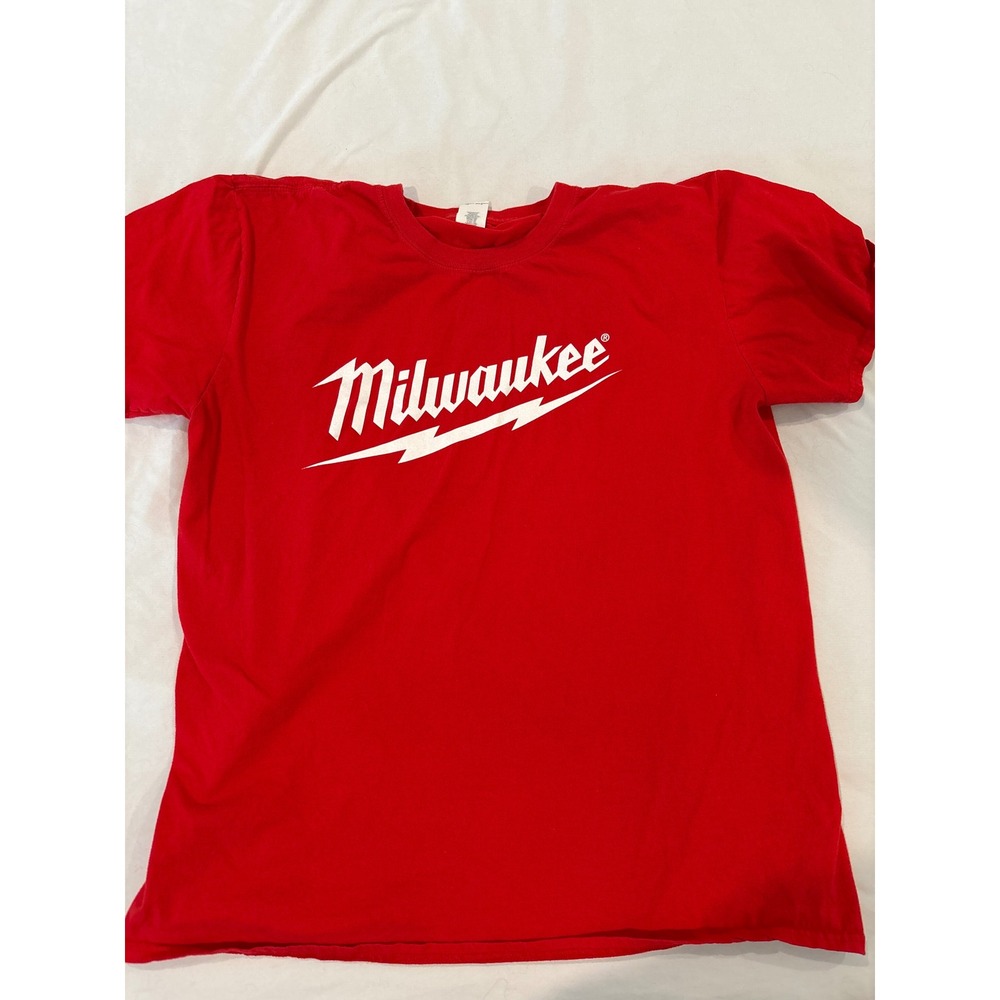 Milwaukee Tool T-Shirt Mens XL Red Graphic Logo Short Sleeve Cotton Tee